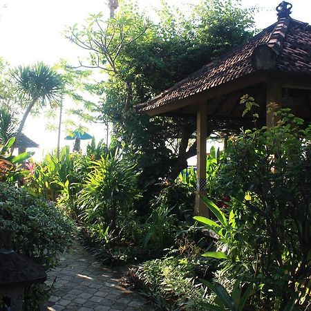 Cleopatra Beach Bungalows Hotel Lovina  Luaran gambar