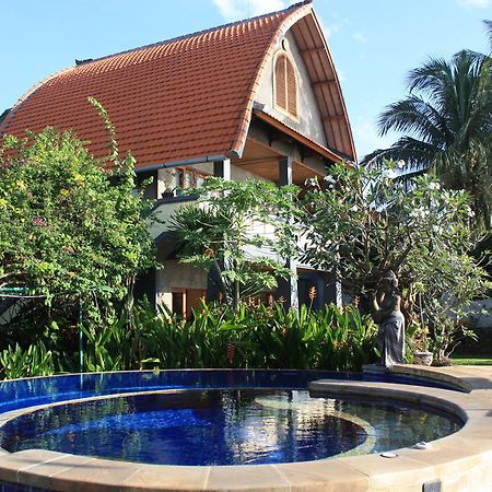 Cleopatra Beach Bungalows Hotel Lovina  Luaran gambar