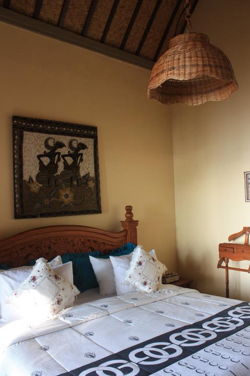 Cleopatra Beach Bungalows Hotel Lovina  Bilik gambar