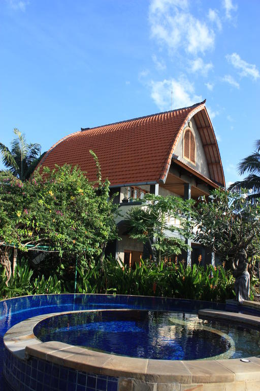 Cleopatra Beach Bungalows Hotel Lovina  Luaran gambar