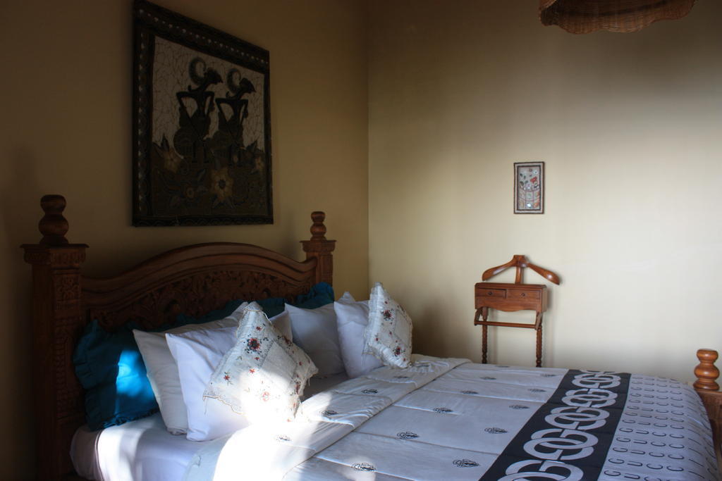 Cleopatra Beach Bungalows Hotel Lovina  Luaran gambar