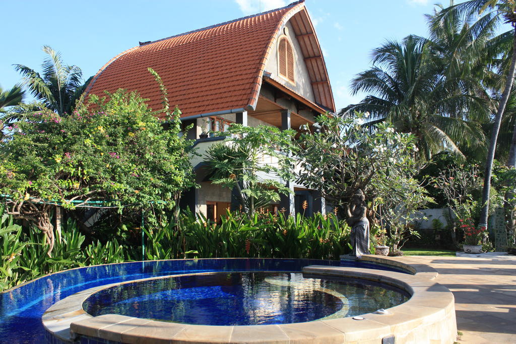 Cleopatra Beach Bungalows Hotel Lovina  Luaran gambar