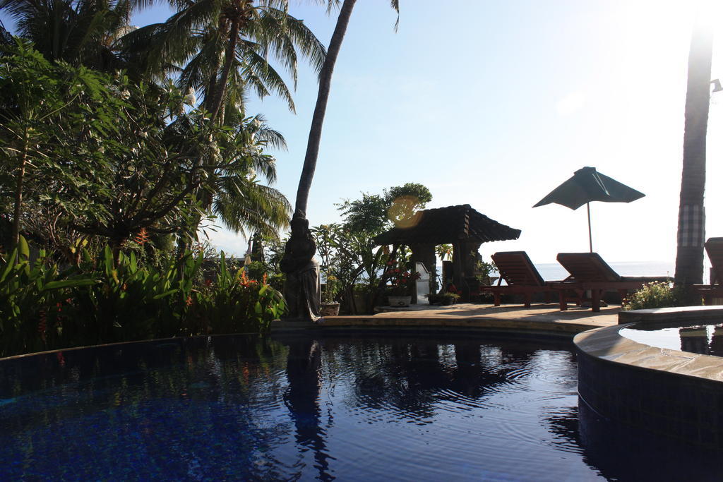 Cleopatra Beach Bungalows Hotel Lovina  Luaran gambar